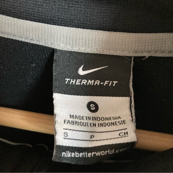 Nike Black Gray Colorblock Thermafit Quarter Zip Jacket, Size S - Picture 4 of 5